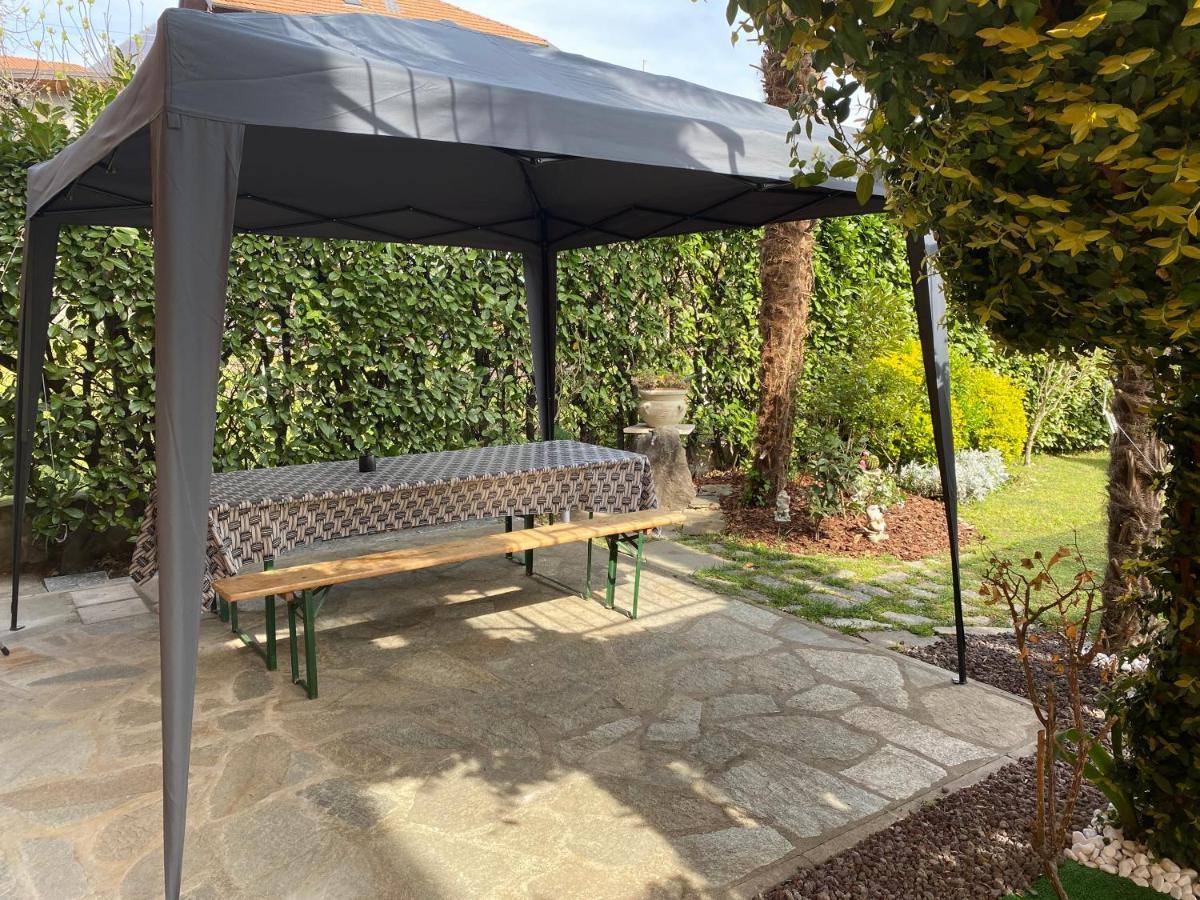 Casa Vacanza Veronica Con Giardino Вербания Екстериор снимка